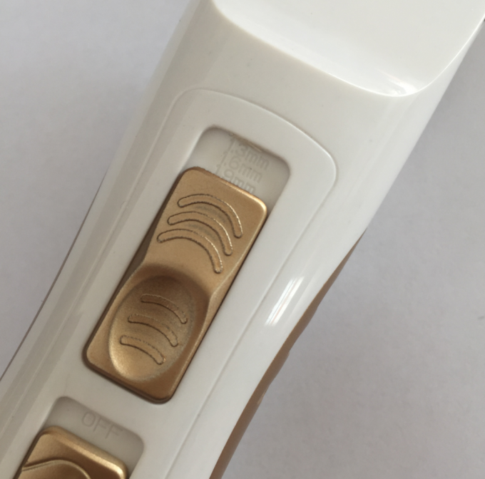 Condensador de ajuste ajustable de la barba de Clippers del pelo con pilas del salón RFCD-1688